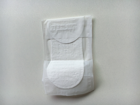 Kadınlar için 155mm Nefes Alabilir Külot Gömlekleri Nonwoven Tek Kullanımlık Külot Liner